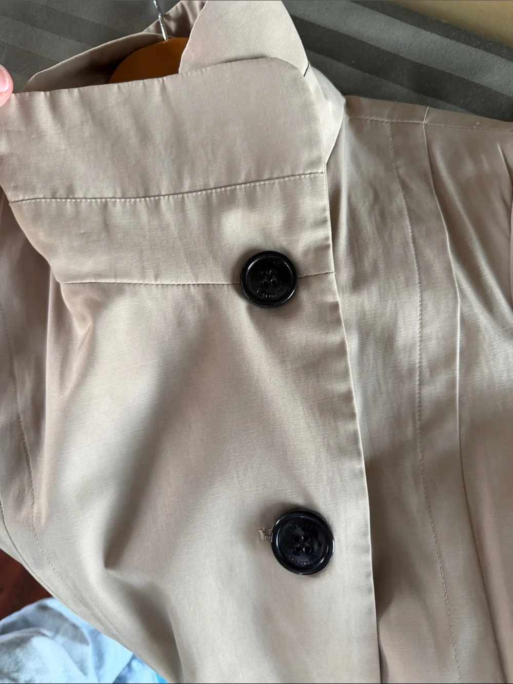 Steve Madden Classic Beige/Tan Women's Trench Coat with Belt - size large